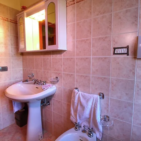 Holiday home Attractively Furnished On A Large Estate In The Chianti Region