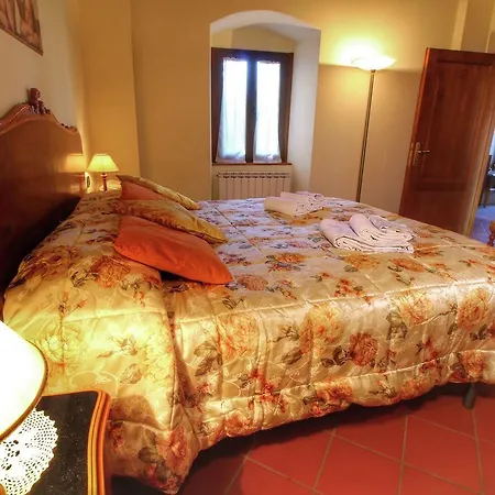 Holiday home Attractively Furnished On A Large Estate In The Chianti Region *