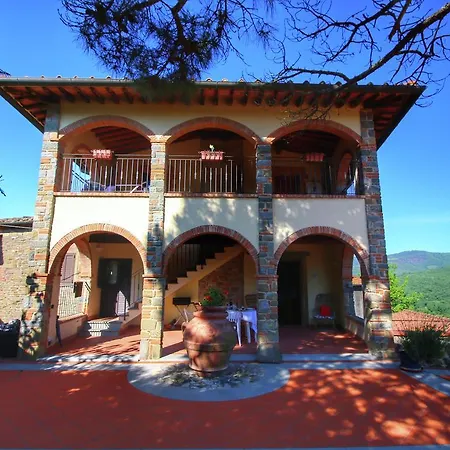 Attractively Furnished On A Large Estate In The Chianti Region Bucine